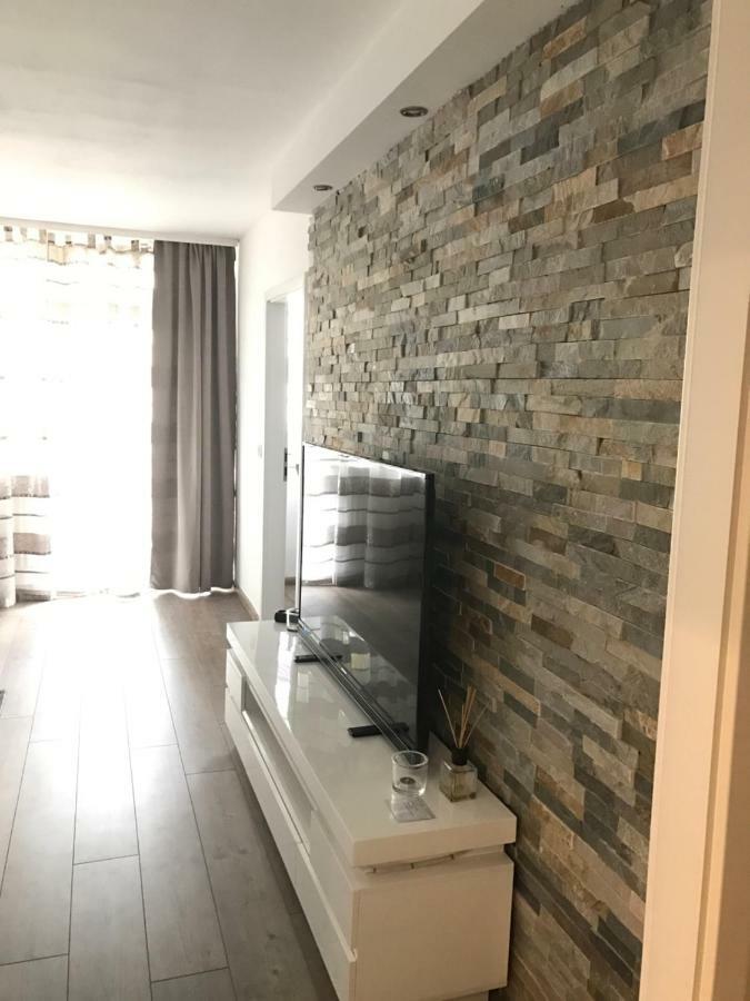 City Apartment Apartment *